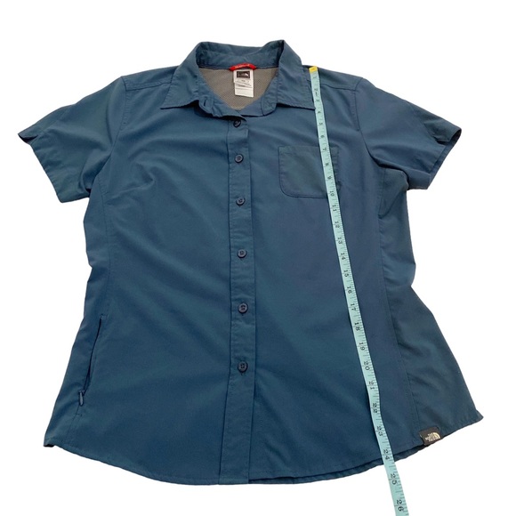 The North Face Women’s Blue Vented Tekware Short Sleeve Shirt, Size Medium - Picture 9 of 13